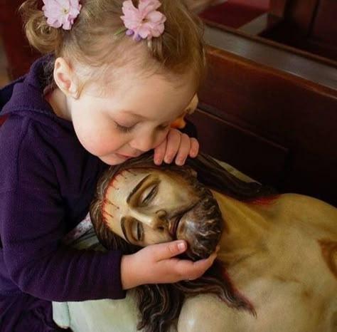 MOŽNO NÁM DOKÁŽU VZIAŤ milované , no nevezmú nám lásku k bohu.